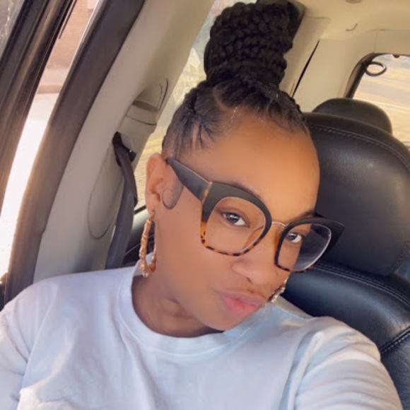 Meet your Posher, Rashea - Picture 1 of 1